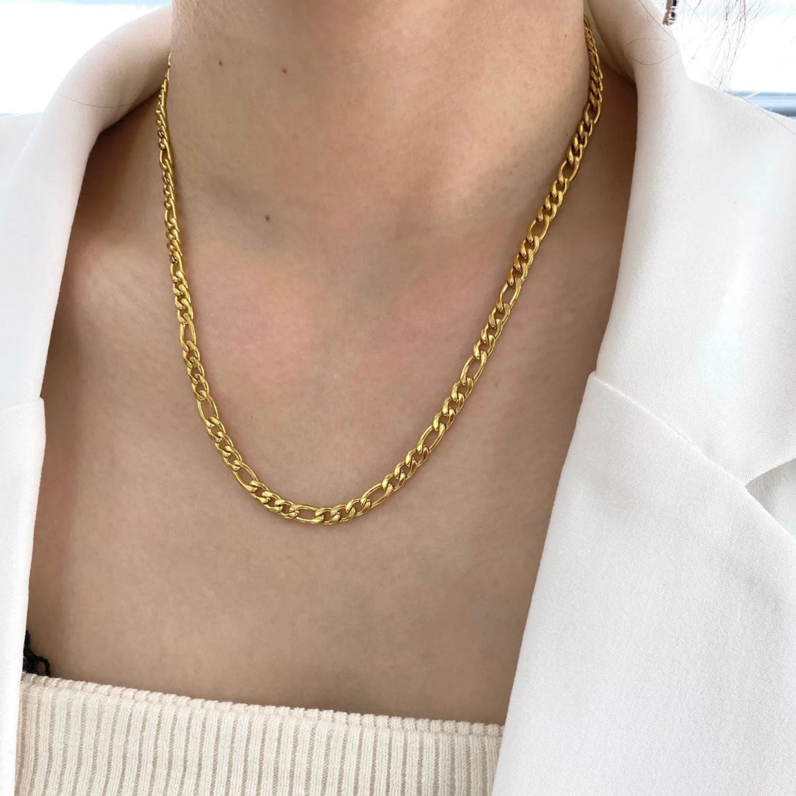 Flat Figaro Chain Necklace ELSSIZ