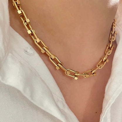 Horseshoe Necklace ELSSIZ