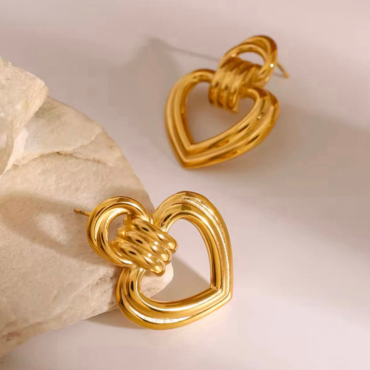 Zoey Heart Earrings ELSSIZ