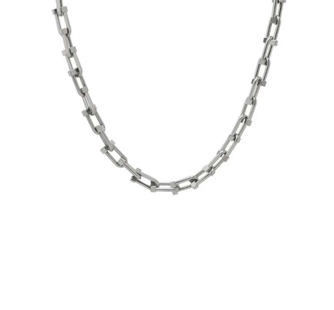 Horseshoe Necklace ELSSIZ